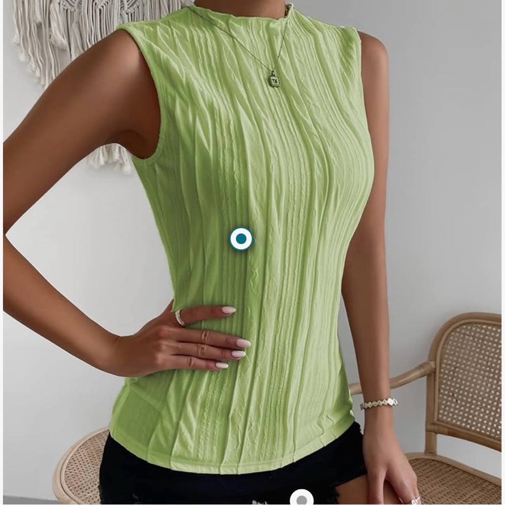 Green Fitted Mandarin Collar Pleated Tank Top